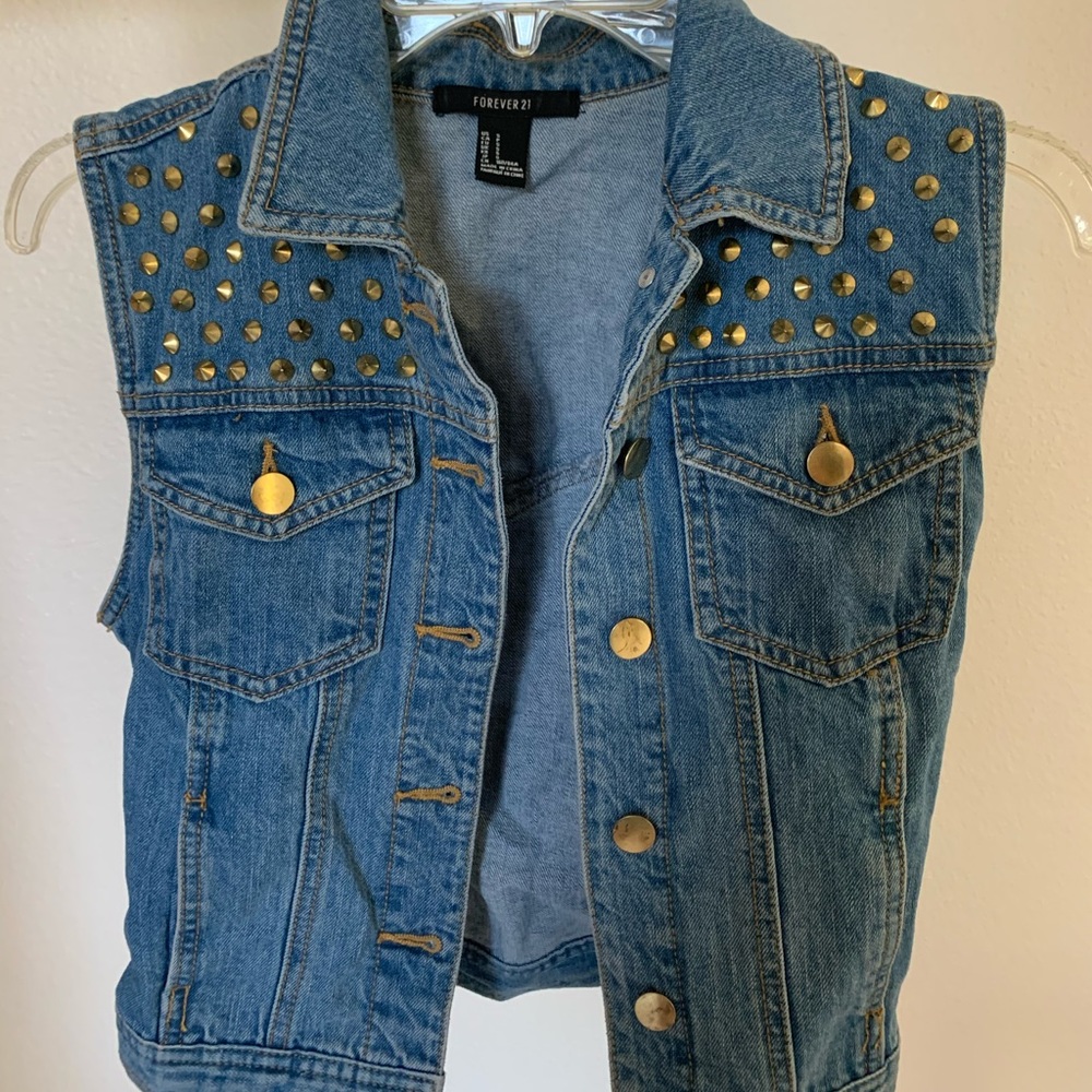 Cropped jean vest size s